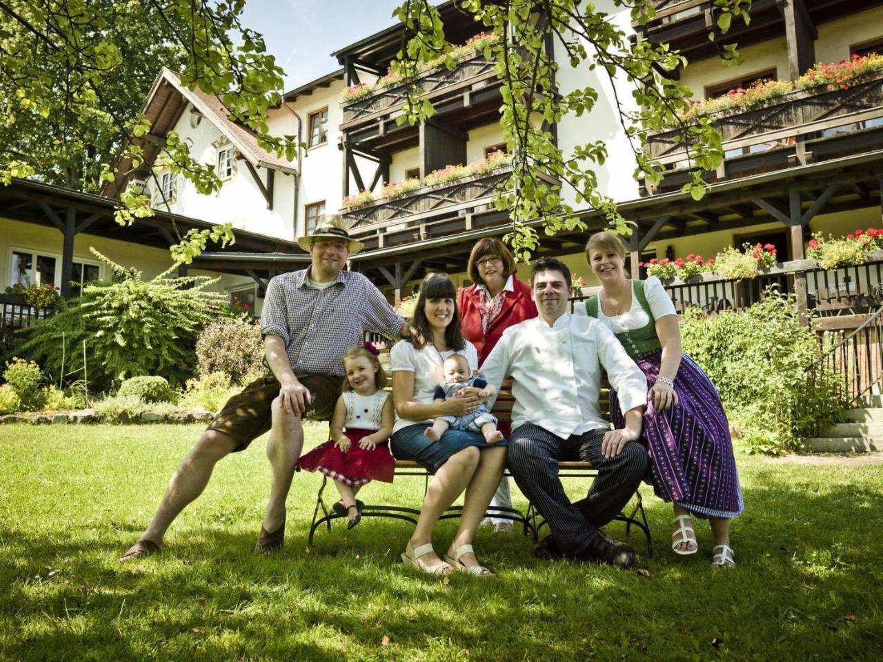 Hotel Zur Waldbahn Zwiesel Exteriör bild